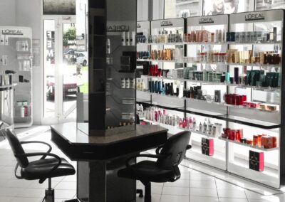 espace coiffure vailly sur aisne 02370 interieur du salon 5