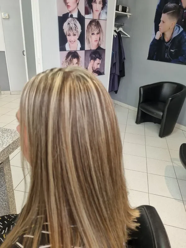 coiffure-pavol-vailly-sur-aisne-meches-femme-boucles-avant-apres-3 coiffure pavol vailly sur aisne meches femme boucles avant apres 3